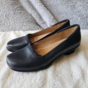 NEW Softspots Low Heel Comfort Pumps Loafers 9.5 M Rich Black Leather; Cushioned